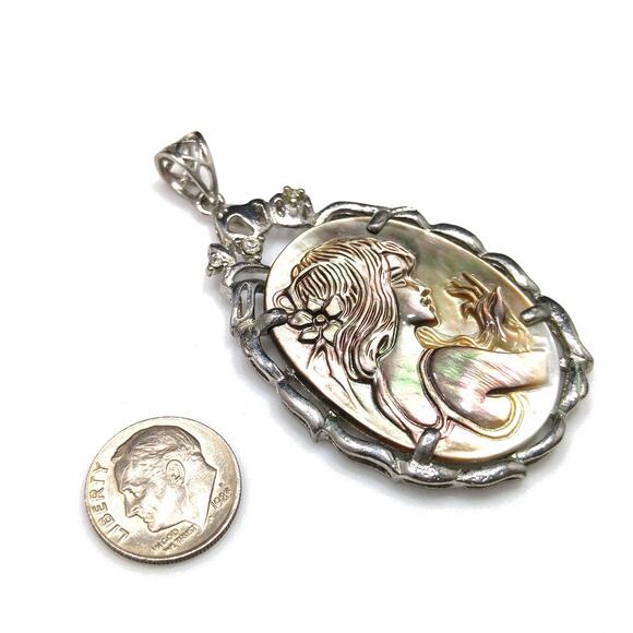 Cameo Abalone Shell Pendant, Three Rhinestones, 1970s Vintage Jewelry - Picture 8 of 10